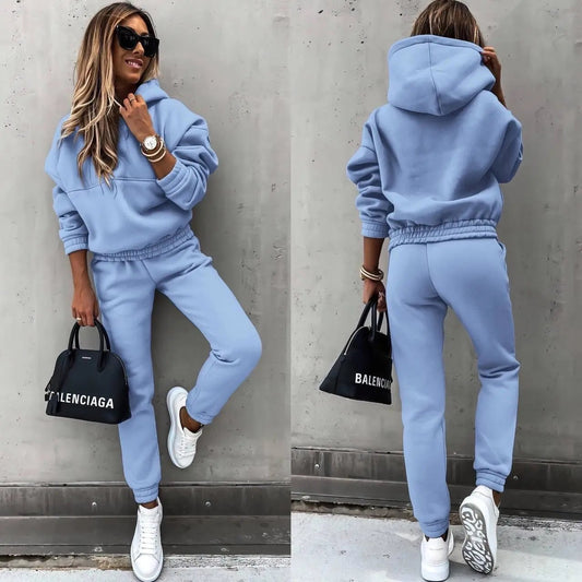 Cozy Women's Jogger Set | Soft Fabric, Relaxed Fit, Hoodie and Sweatpants Set 1