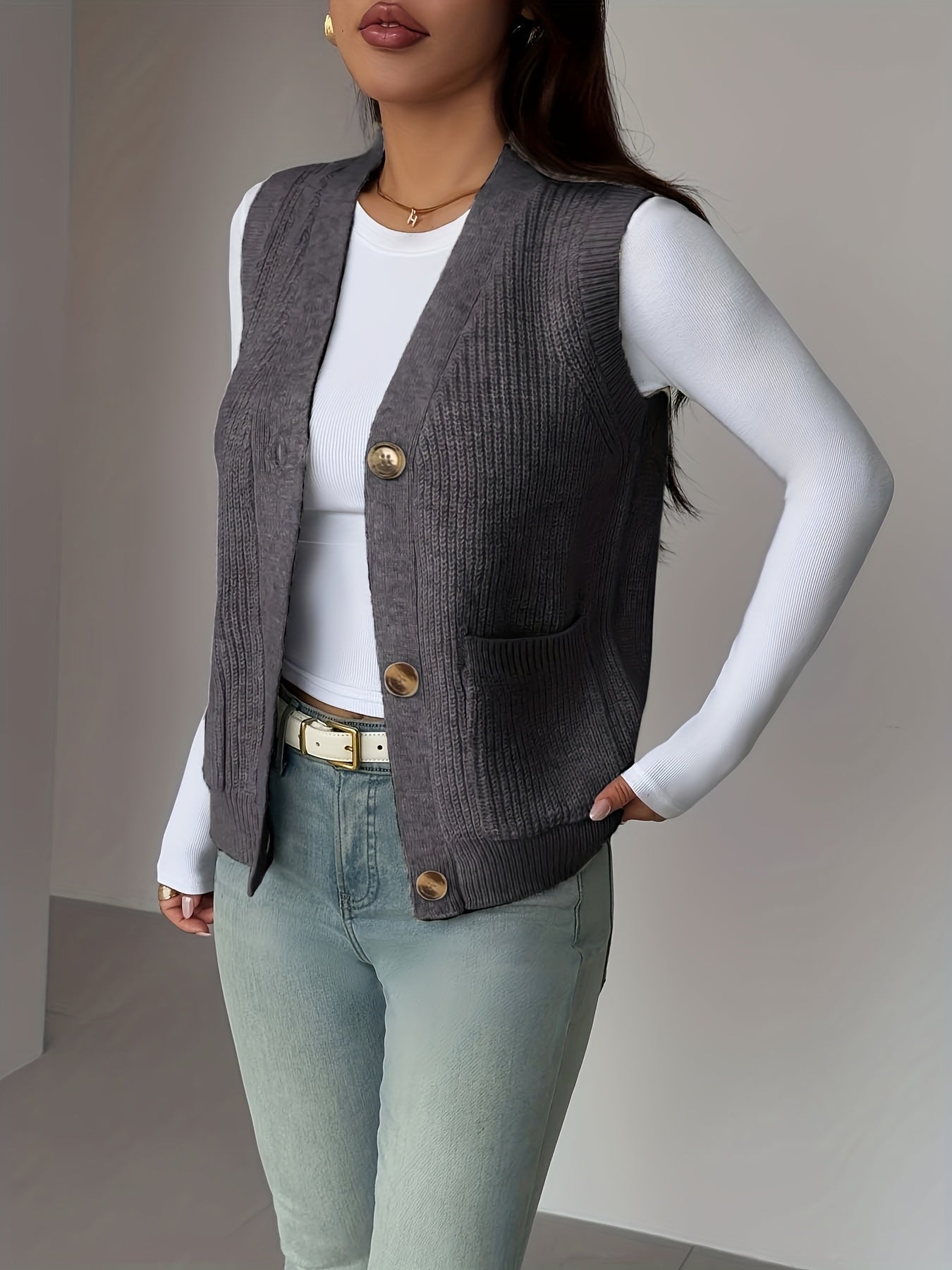 Perpetua sweater vest in khaki