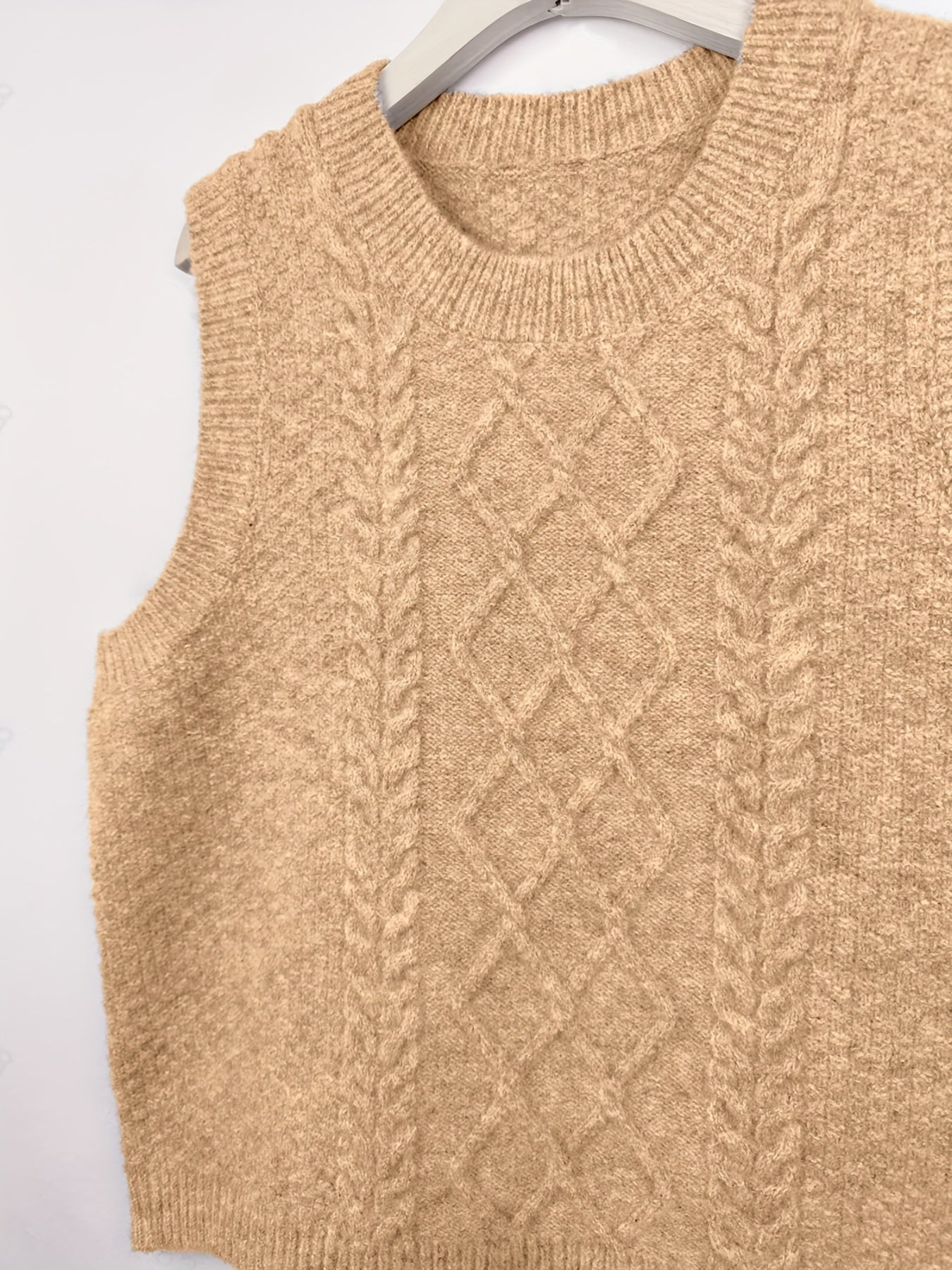 Wilhelmina sweater vest in yellowish-brown
