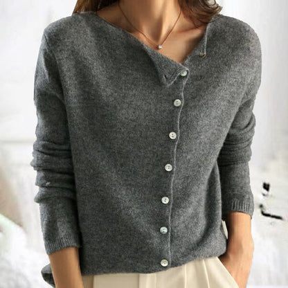 Hazel | V-Ausschnitt Strickjacke mit Knöpfen