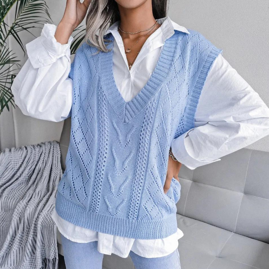 Adriana sweater vest in light blue