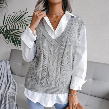 Adriana sweater vest in light blue