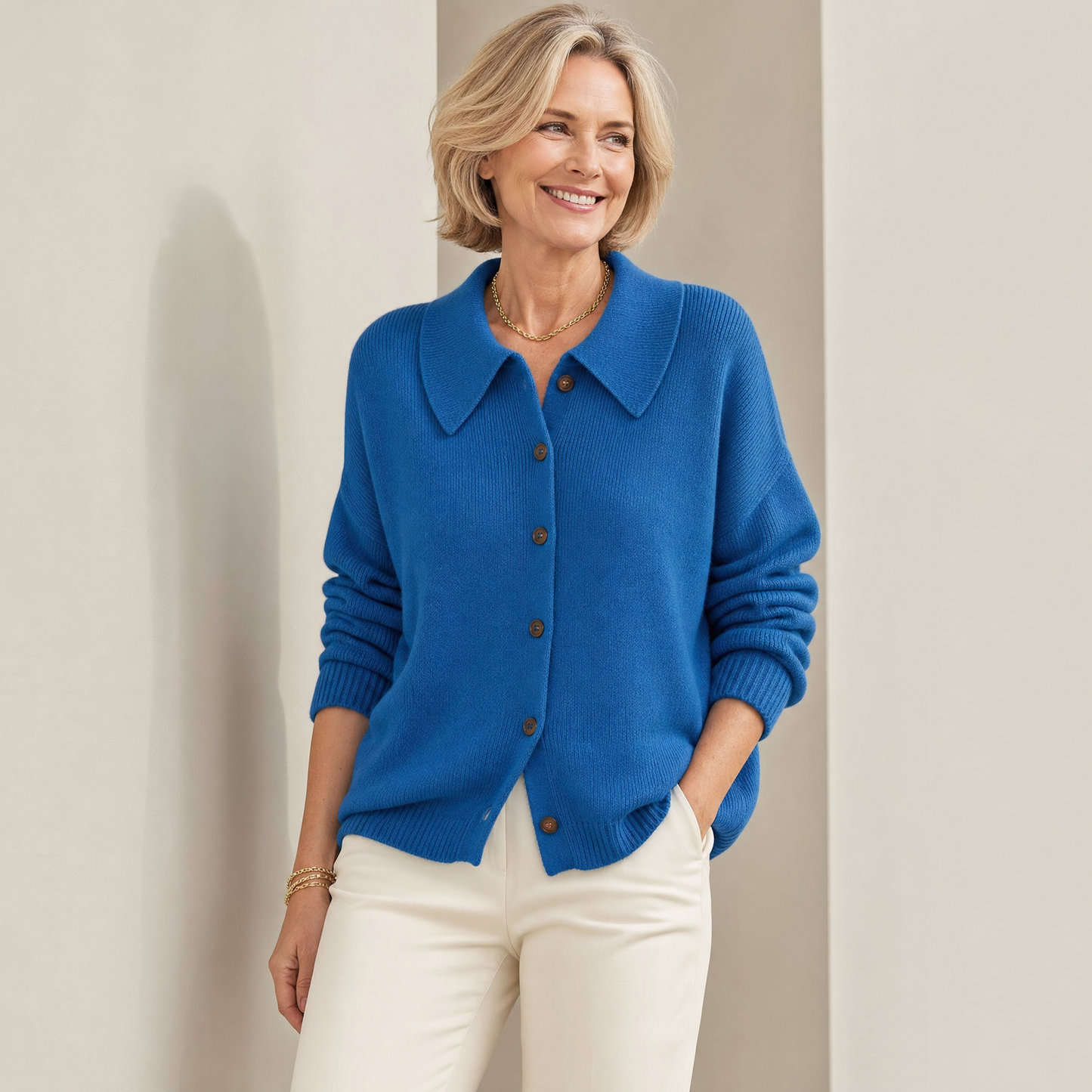 Odile Point Collar Cropped in Blue – Women's Cardigan
