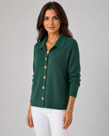 Astrid | Strickjacke mit Kragen und Knöpfen