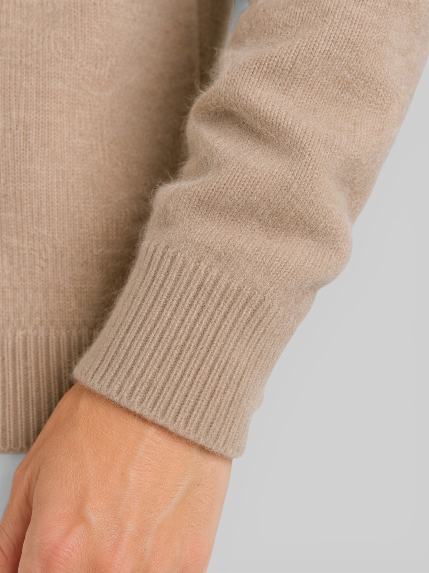 Nora | Langärmliger Strickcardigan