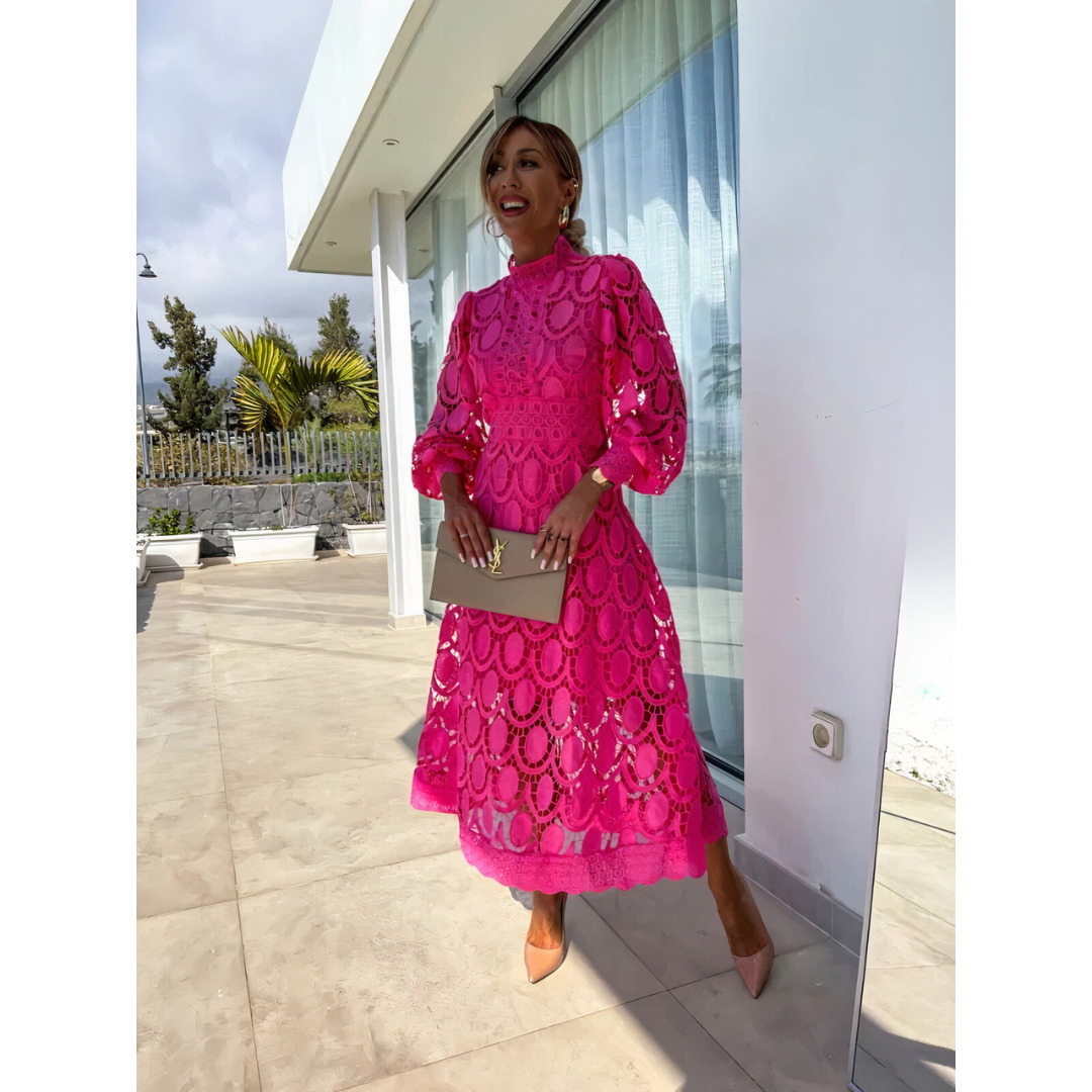 Women's elegant lace cocktail dress | Flattering fit for special occasions 2