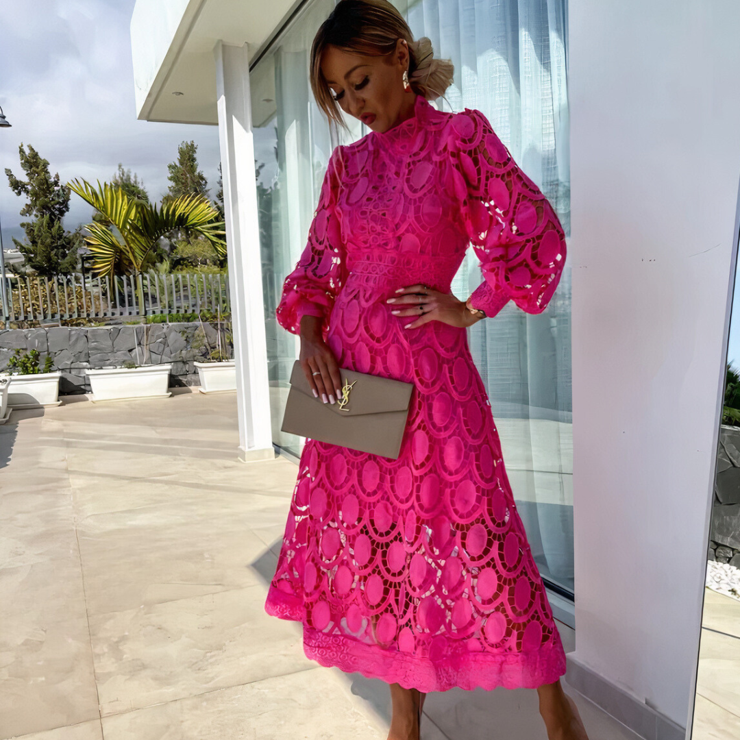 Women's elegant lace cocktail dress | Flattering fit for special occasions 4