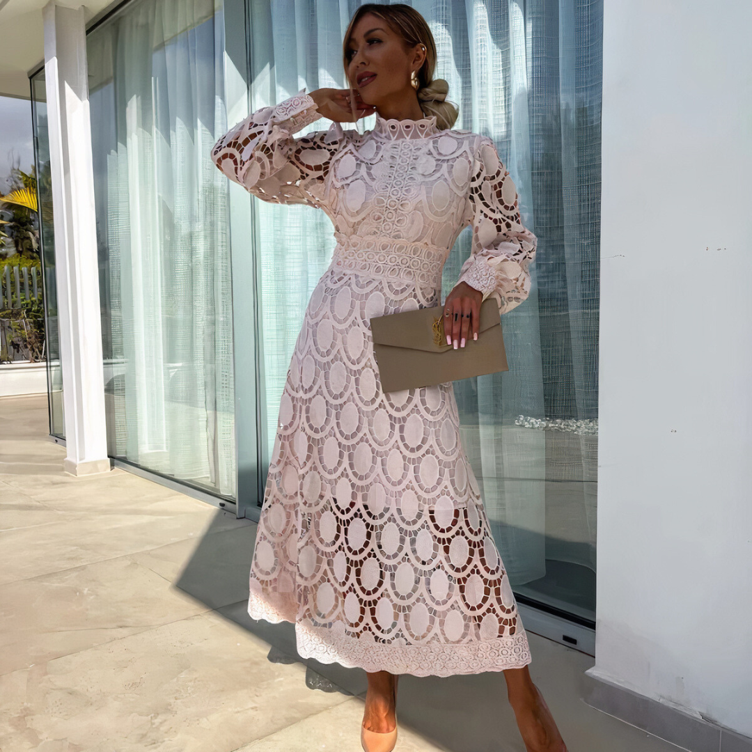 Women's elegant lace cocktail dress | Flattering fit for special occasions 5