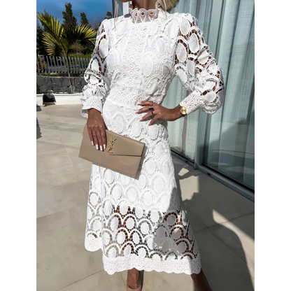 Women's elegant lace cocktail dress | Flattering fit for special occasions 7