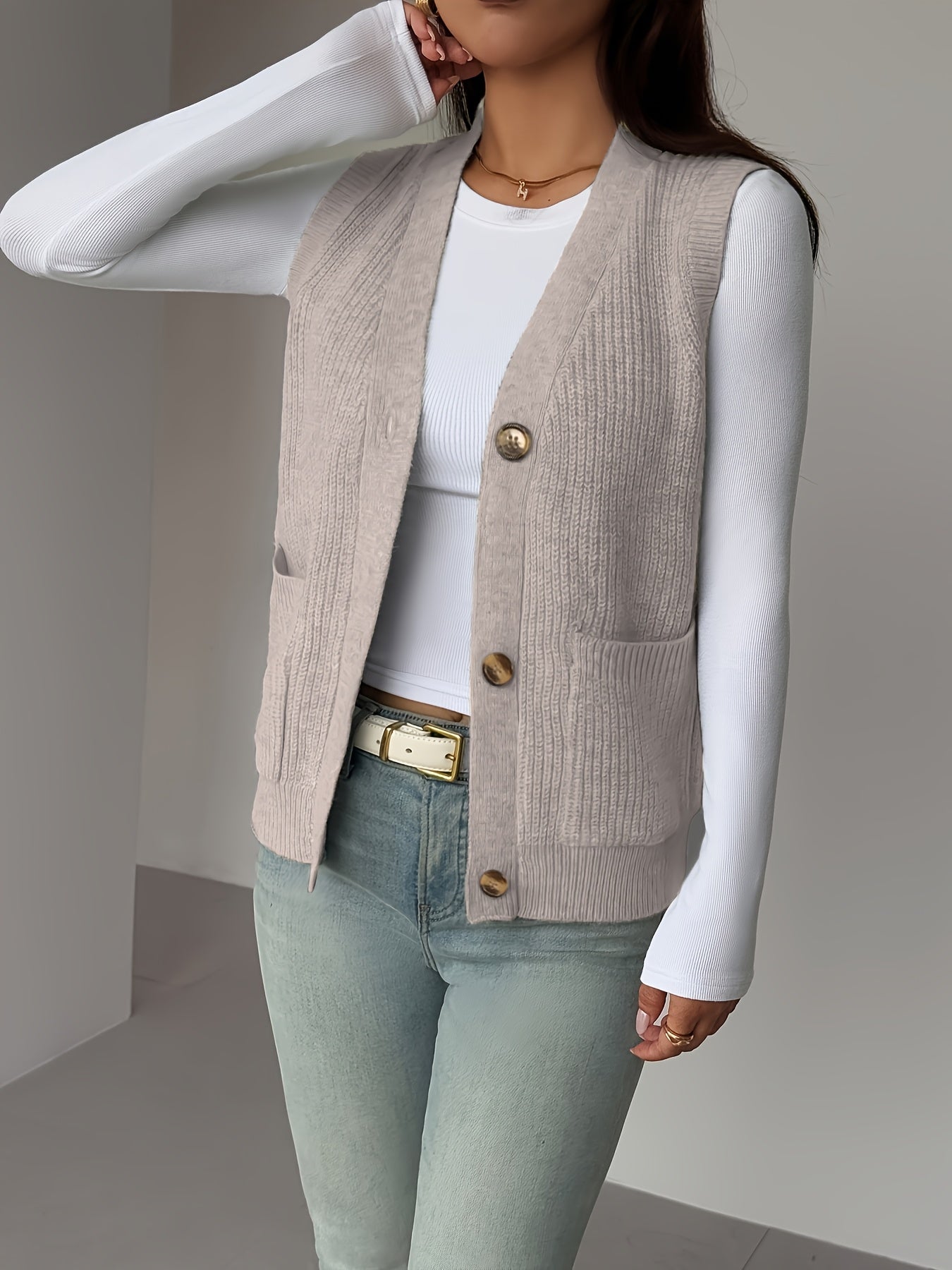 Perpetua sweater vest in khaki