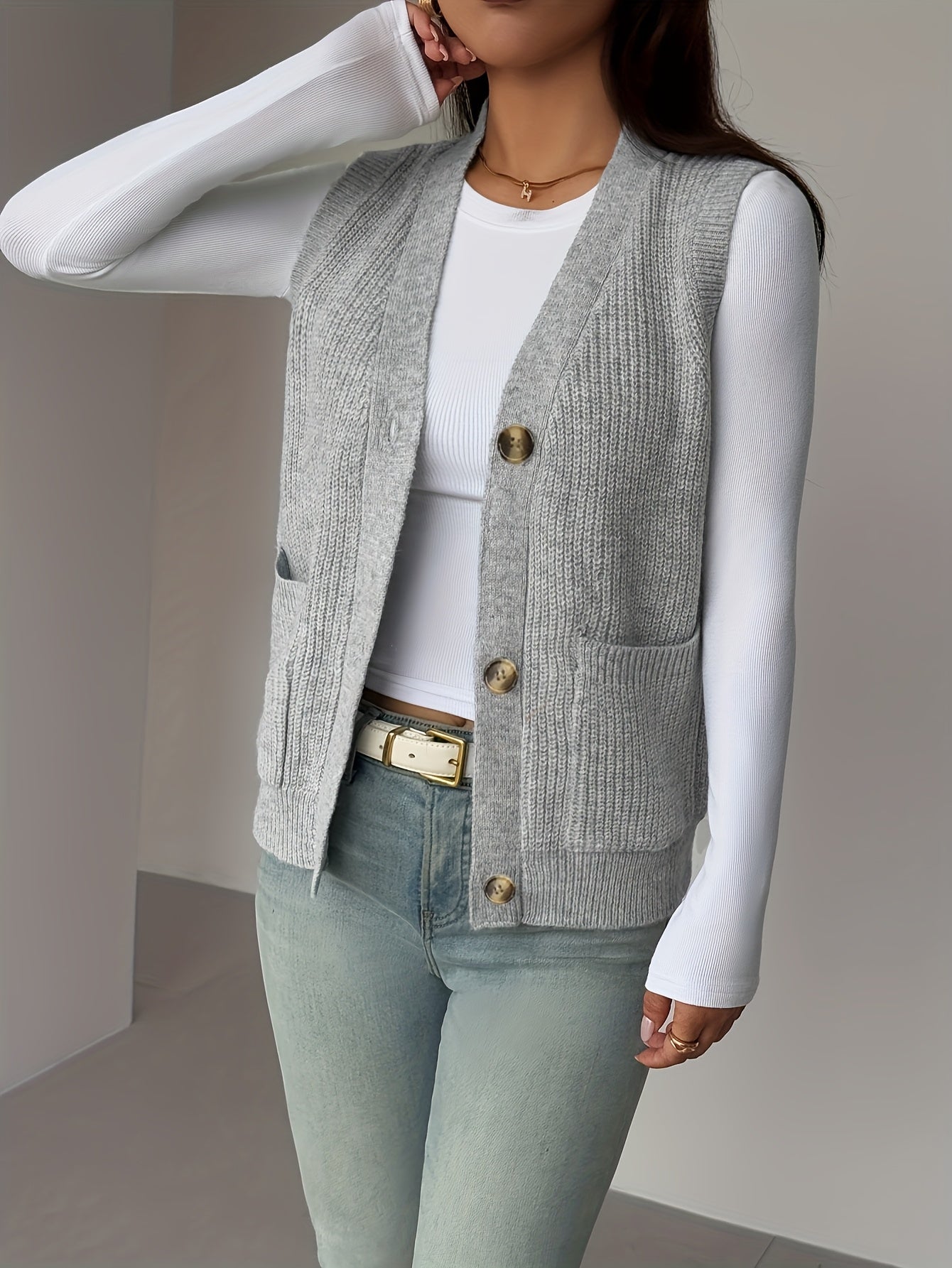 Perpetua sweater vest in grey
