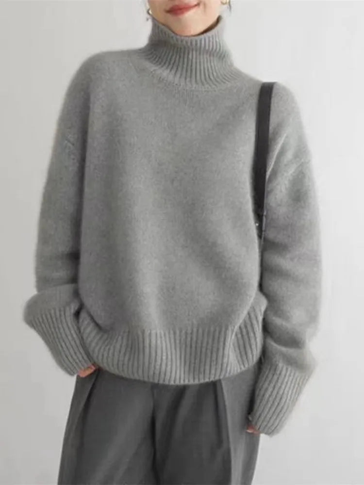 Wilhelmina Turtleneck Relaxed Fit – Women's Sweater in Beige