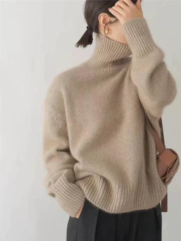Wilhelmina Turtleneck Relaxed Fit – Women's Sweater in Beige